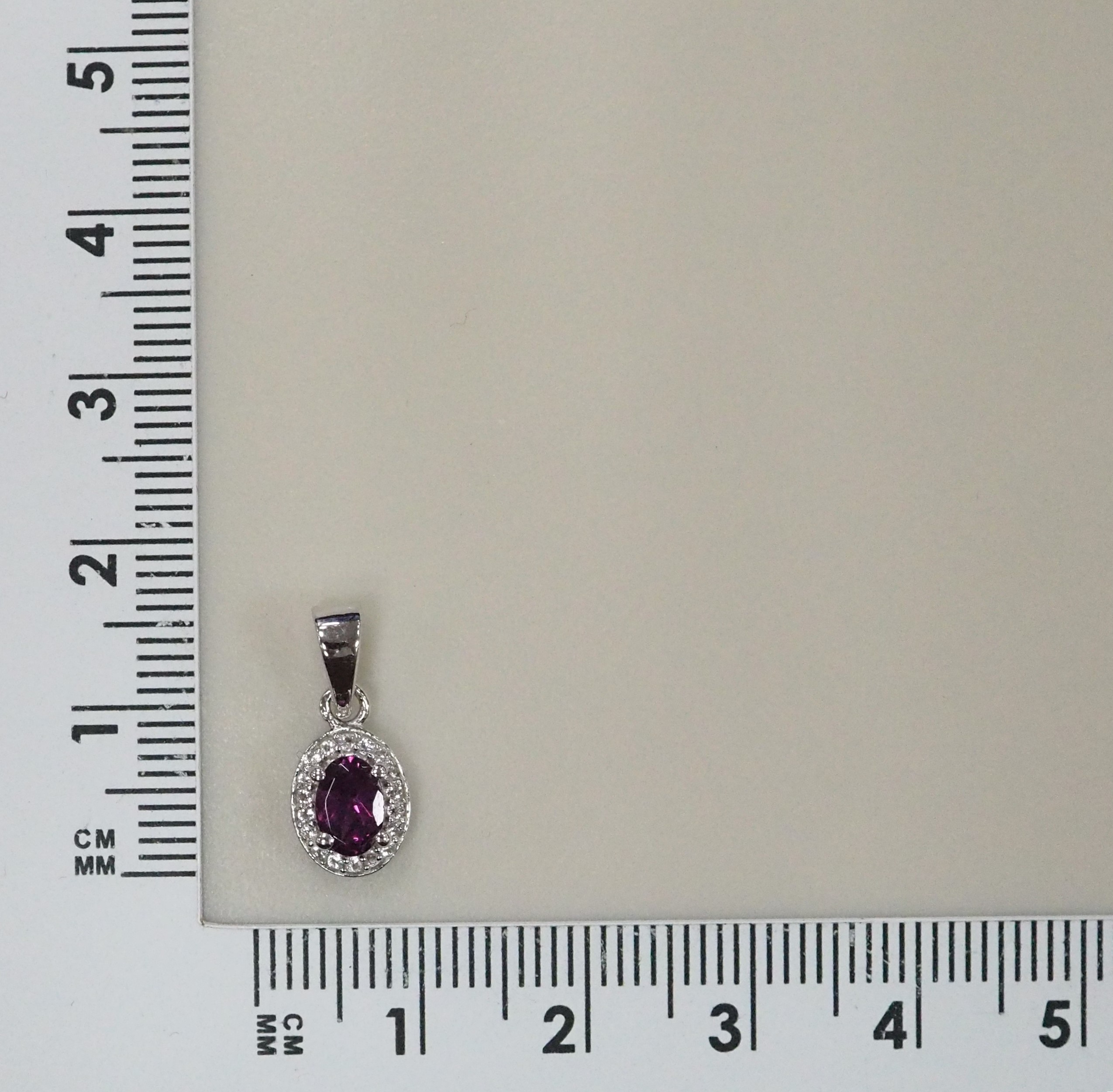 Серебряная подвеска с гранатом Умбалит